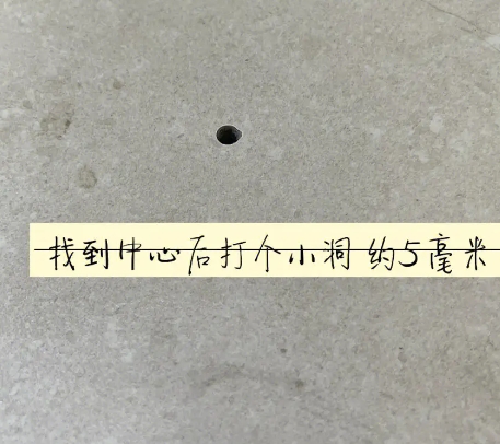 潞城瓷砖空鼓维修公司专业解答在瓷砖铺贴过程中，如果砂料搅拌不均匀，将会带来以下问题